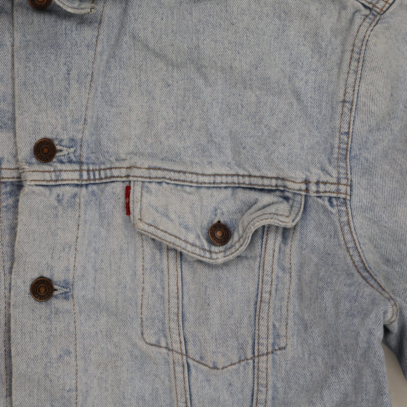 Levi's Vintage Light Blue Denim Trucker Jacket Men's Large Cotton