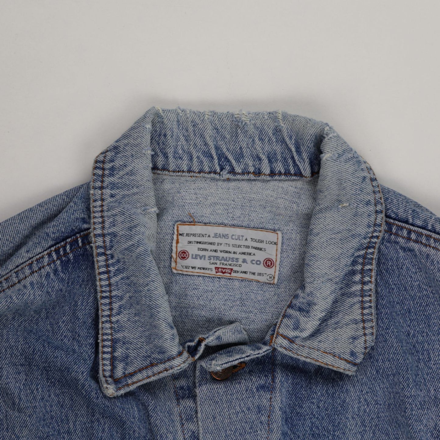 Levi's Vintage Light Blue Denim Trucker Jacket Men's Large 100% Cotton