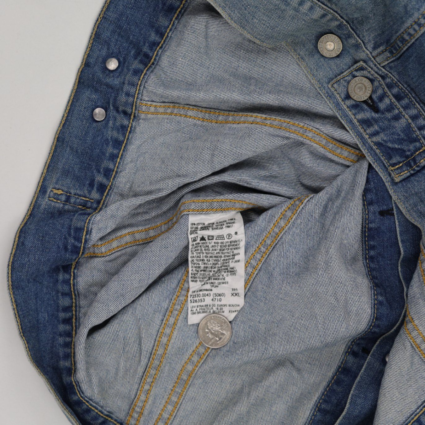 Levi's Vintage 72553 XXL Light Blue Denim Trucker Jacket 100% Cotton Collared