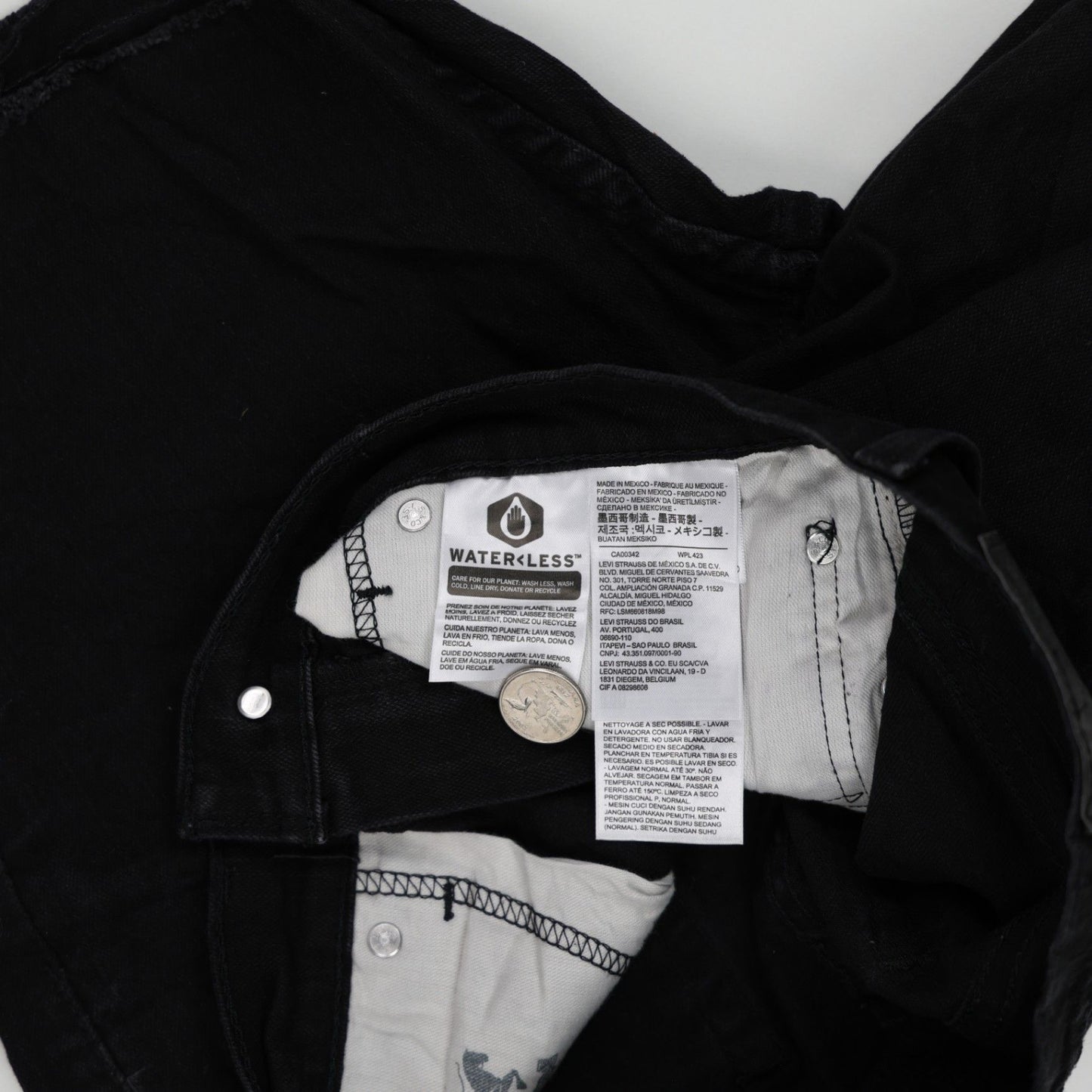 Levi's 559 Waterless Black Denim Cut-Off Shorts W33 Cotton Vintage