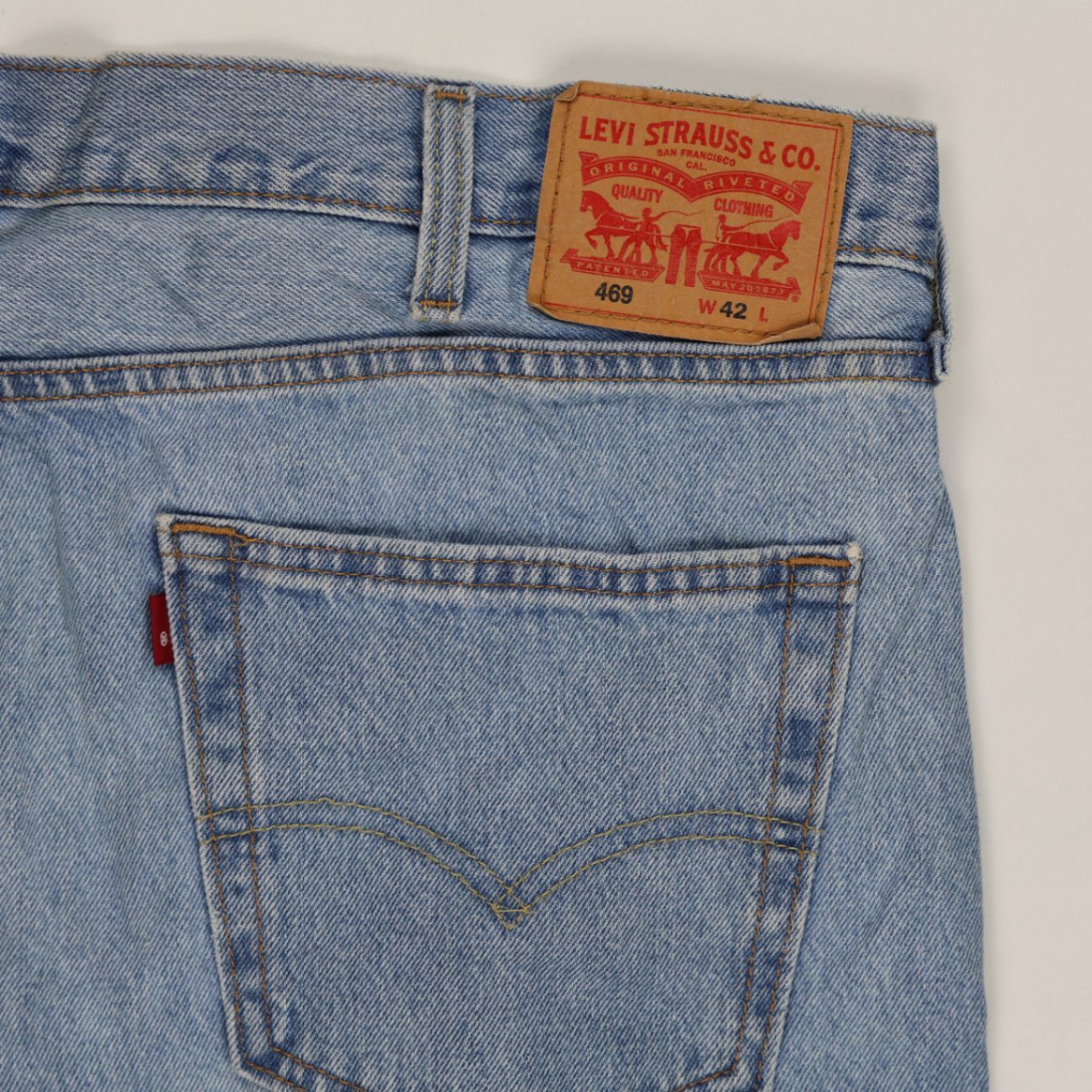 Levi's 469 Men's Blue Denim Shorts W42 Cotton