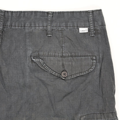 Levi's Black Cargo Shorts 36 Inch Waist 28 cm Inseam Cotton Men's Clothing