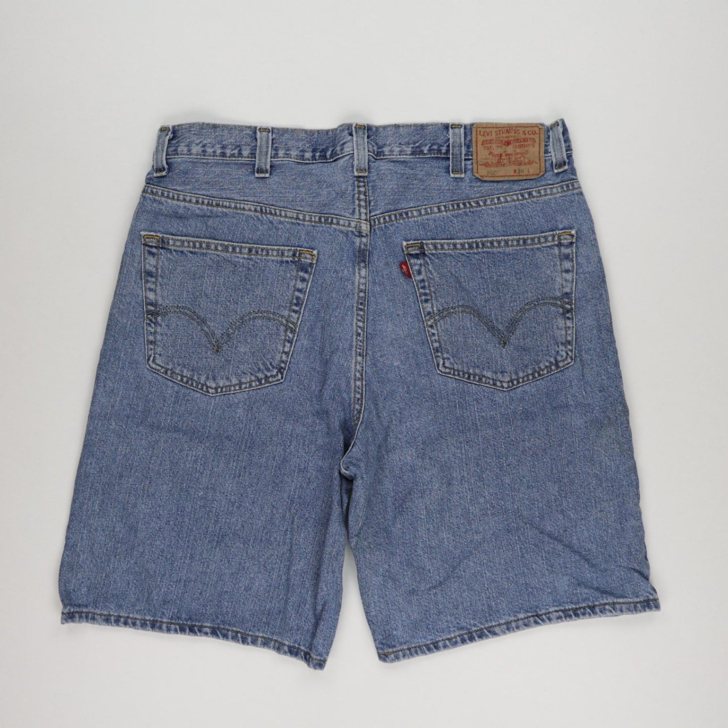 Levi's 550 Relaxed Fit Denim Shorts Vintage Blue W38 100 Percent Cotton