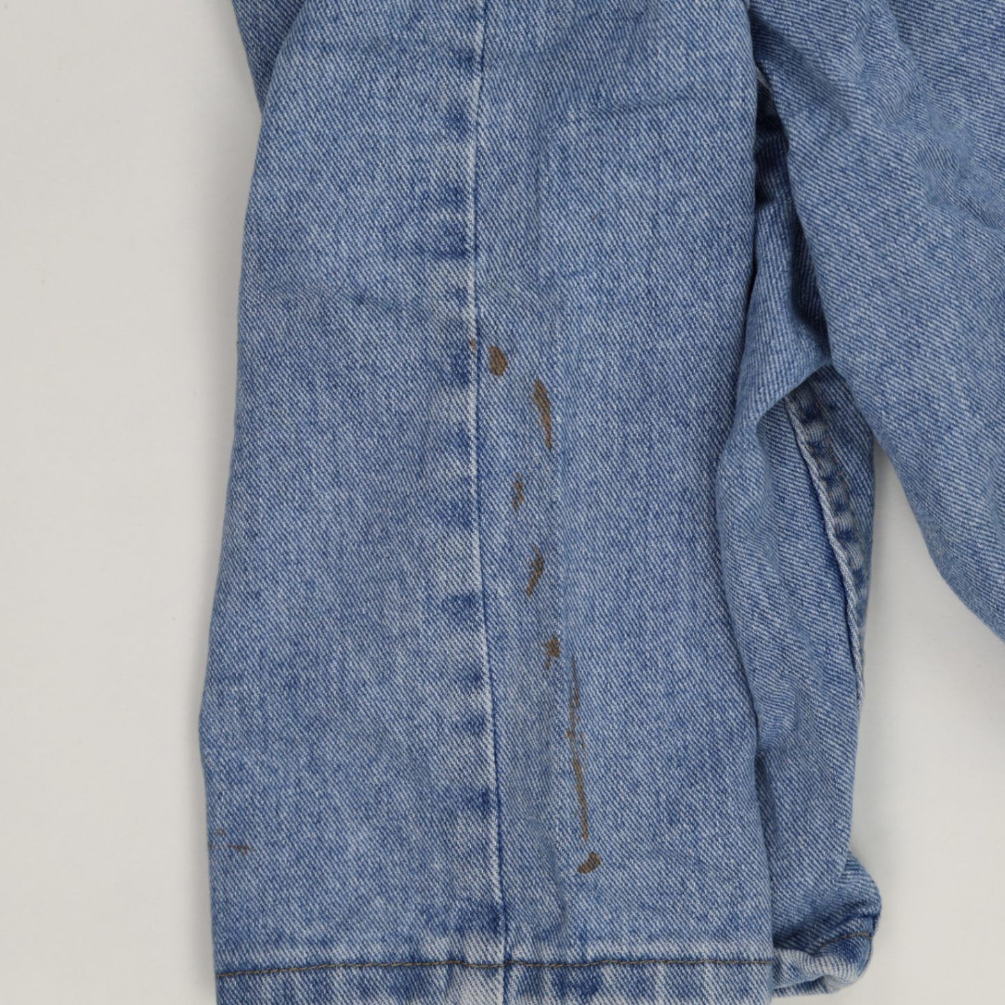 Wrangler Vintage Blue Denim Shorts 36 Inch Waist 11 Inch Inseam Cotton Relaxed Fit