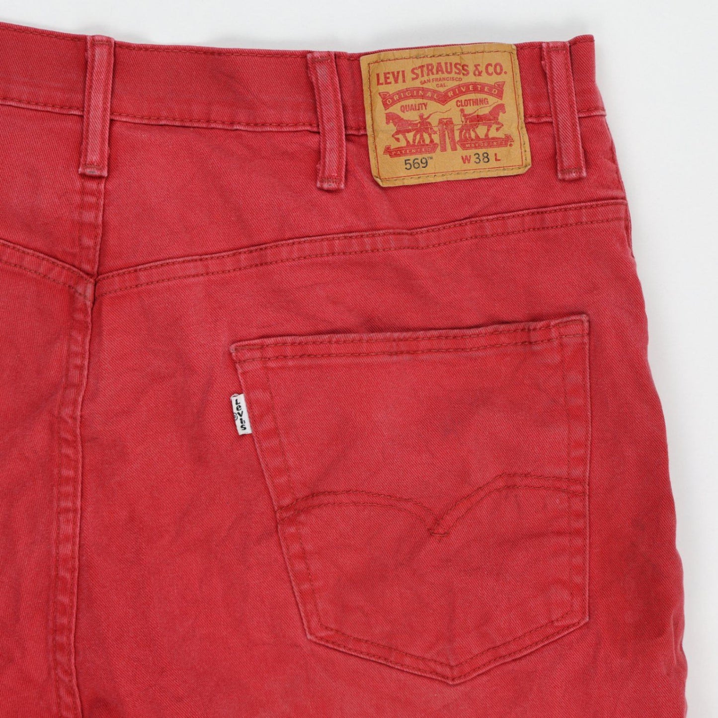 Levi's 569 Red Cotton Straight Fit Men's Shorts W38
