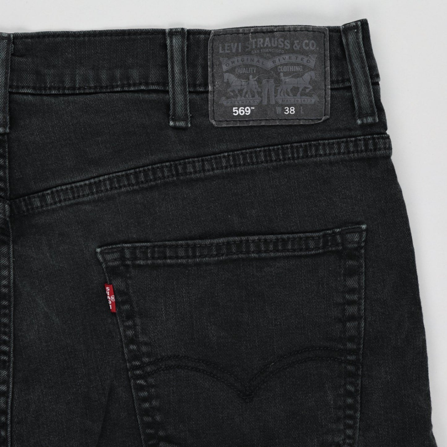 Levi's 569 Loose Straight Fit Black Denim Shorts Size 38 Cotton Blend