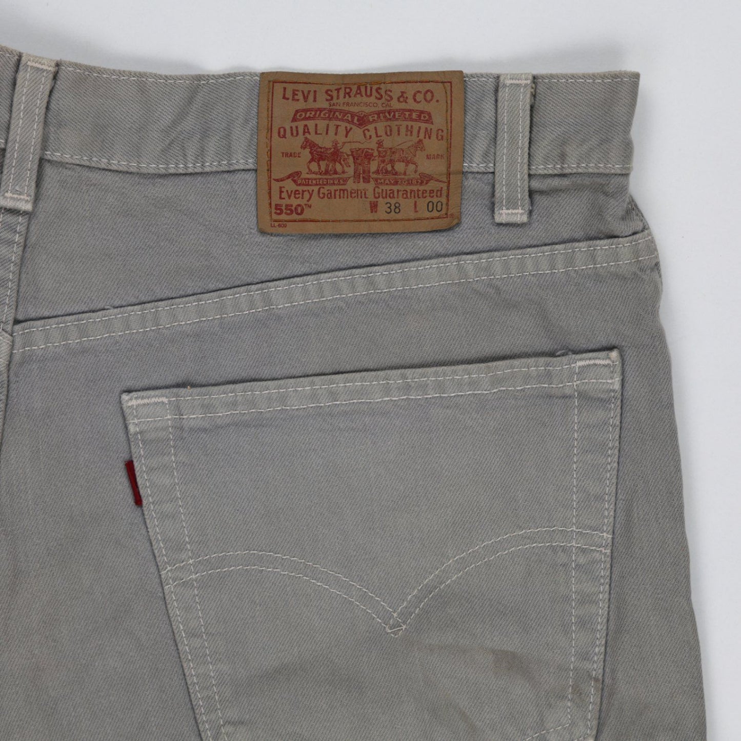 Levi's 550 Relaxed Fit Grey Cotton Shorts Size 38