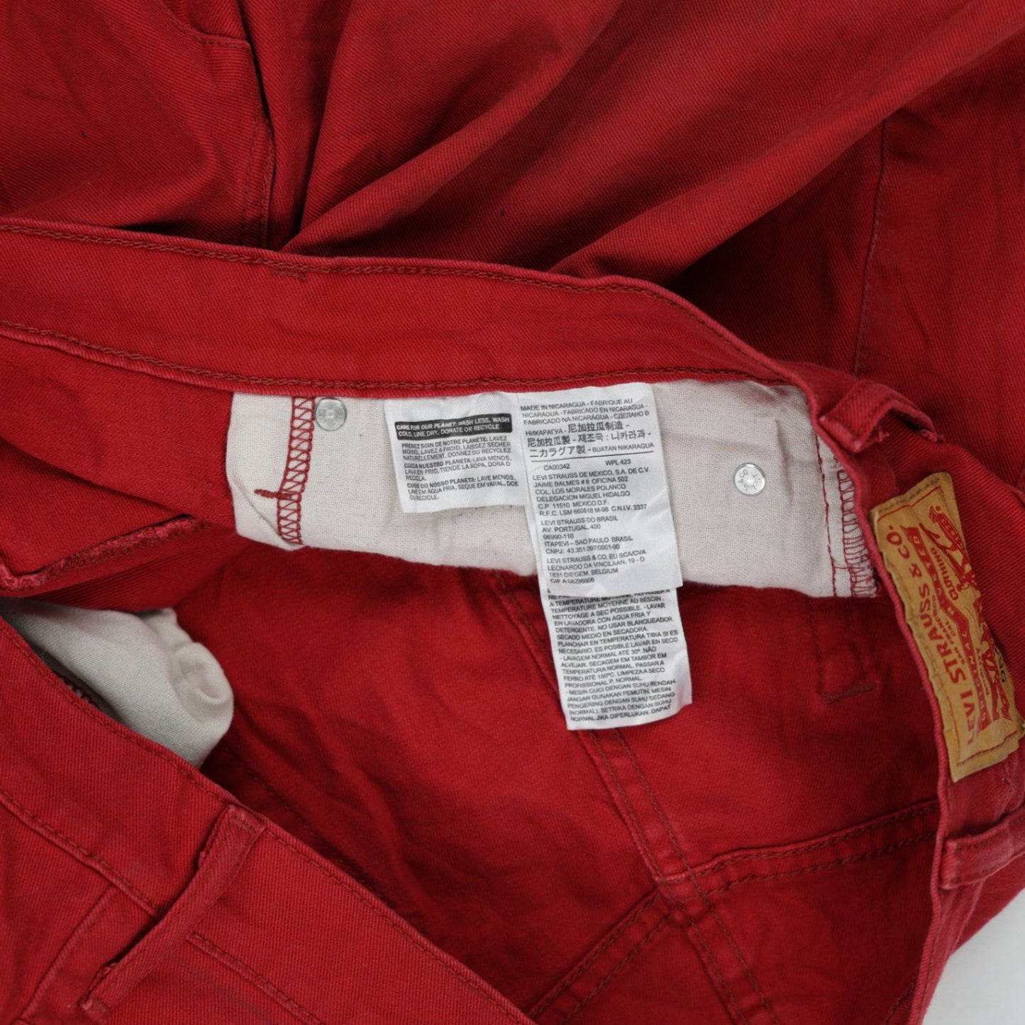 Levi's 569 Red Relaxed Fit Denim Shorts W38 100 Percent Cotton