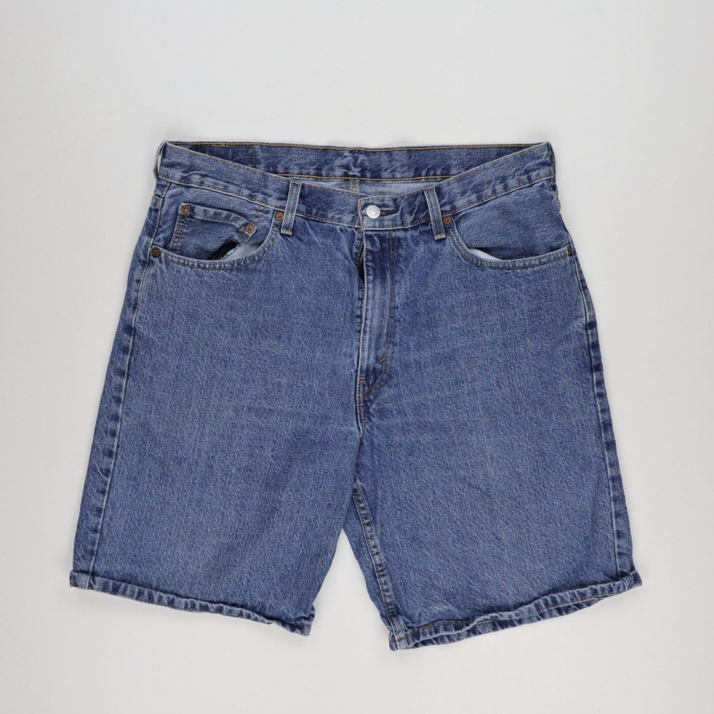 Levi's 550 Vintage Blue Denim Shorts Relaxed Fit W36 10 Inch Inseam Cotton