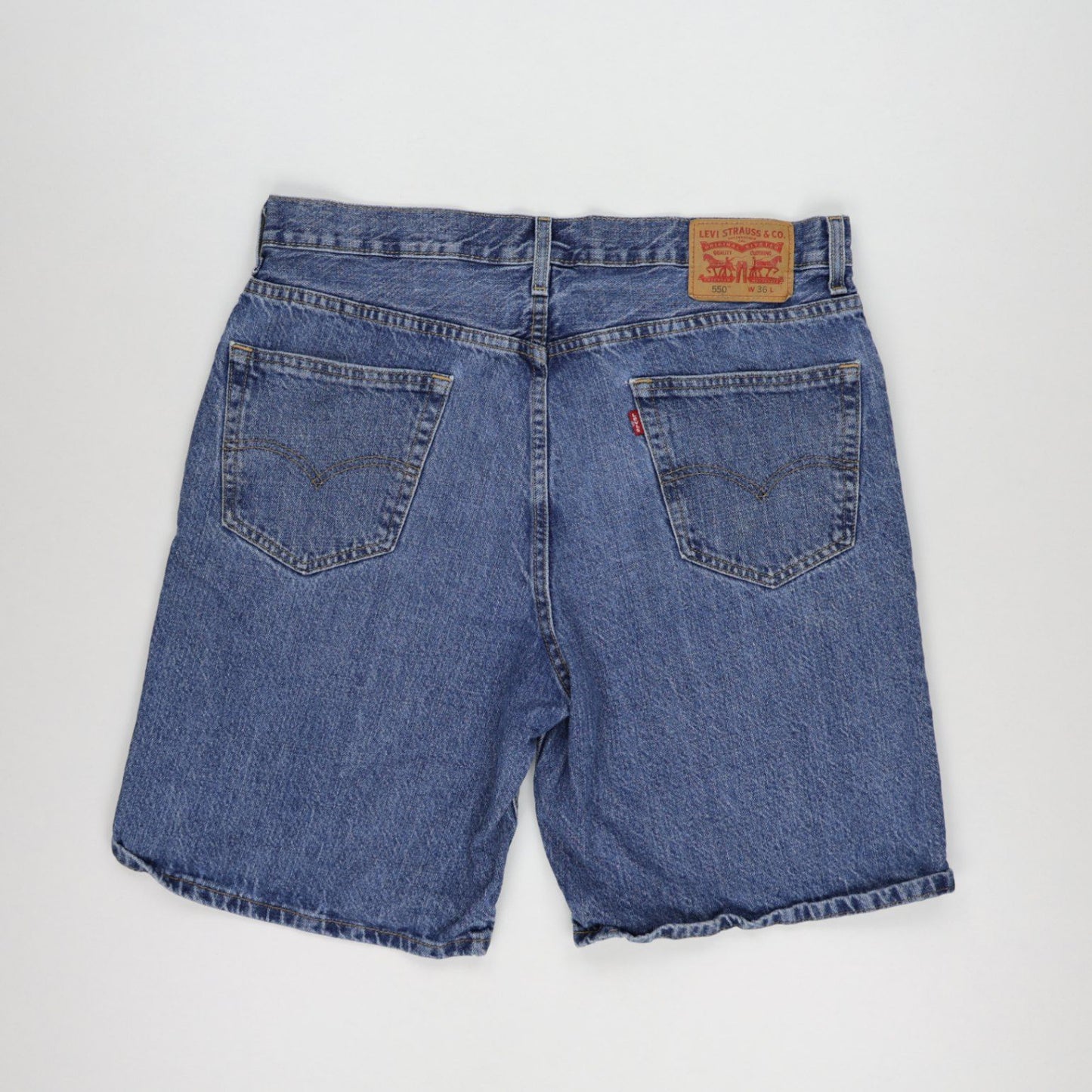 Levi's 550 Vintage Blue Denim Shorts Relaxed Fit W36 10 Inch Inseam Cotton