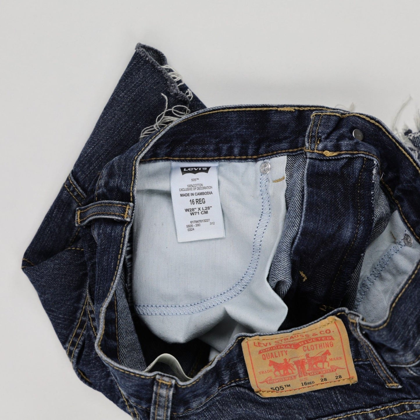 Levi's 505 High Rise Cut Off Distressed Denim Shorts Classic Blue Size 16 REG 100% Cotton
