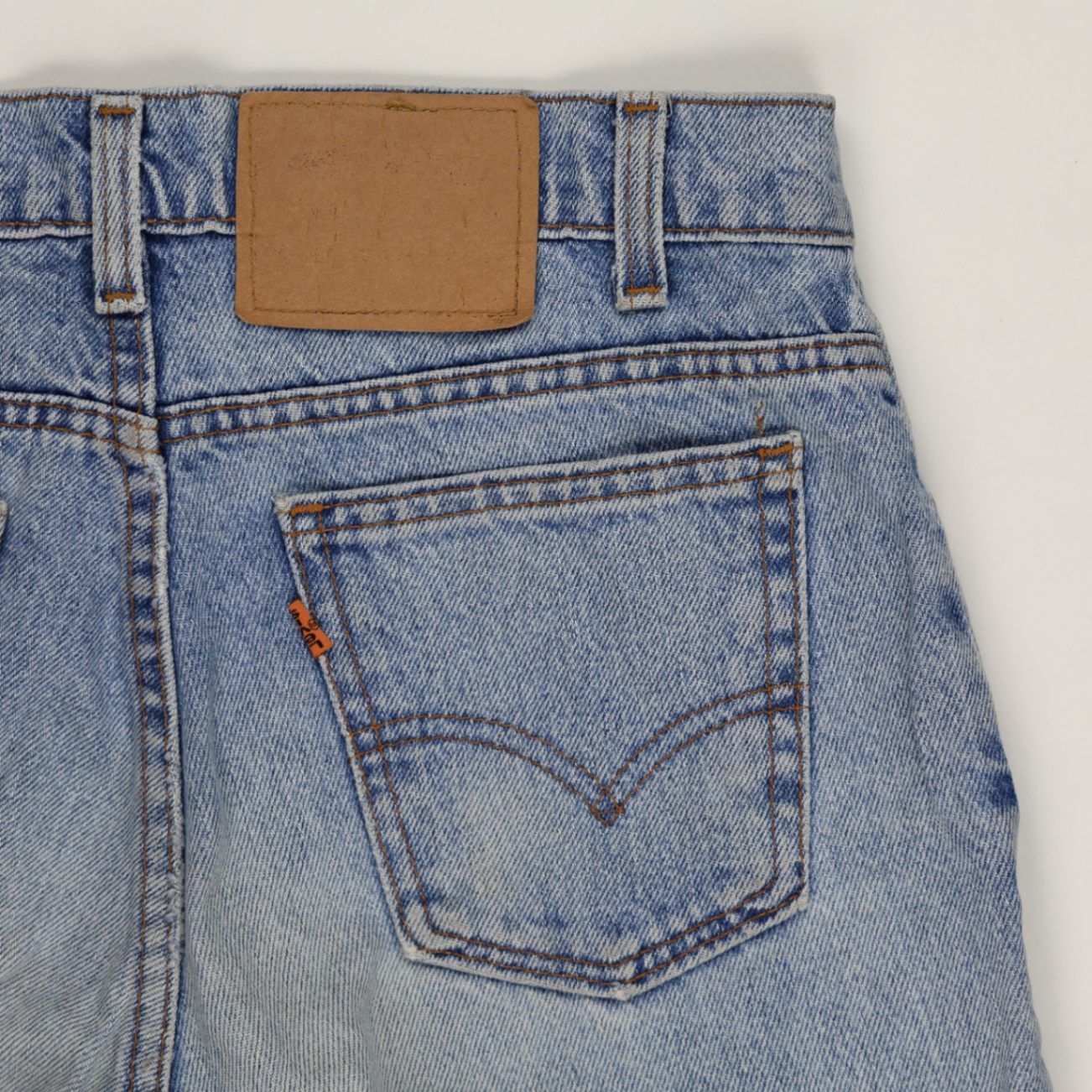 Levi's Vintage Blue Denim Shorts Women's W29 Cotton 3 Inch Inseam Distressed Cut-Off