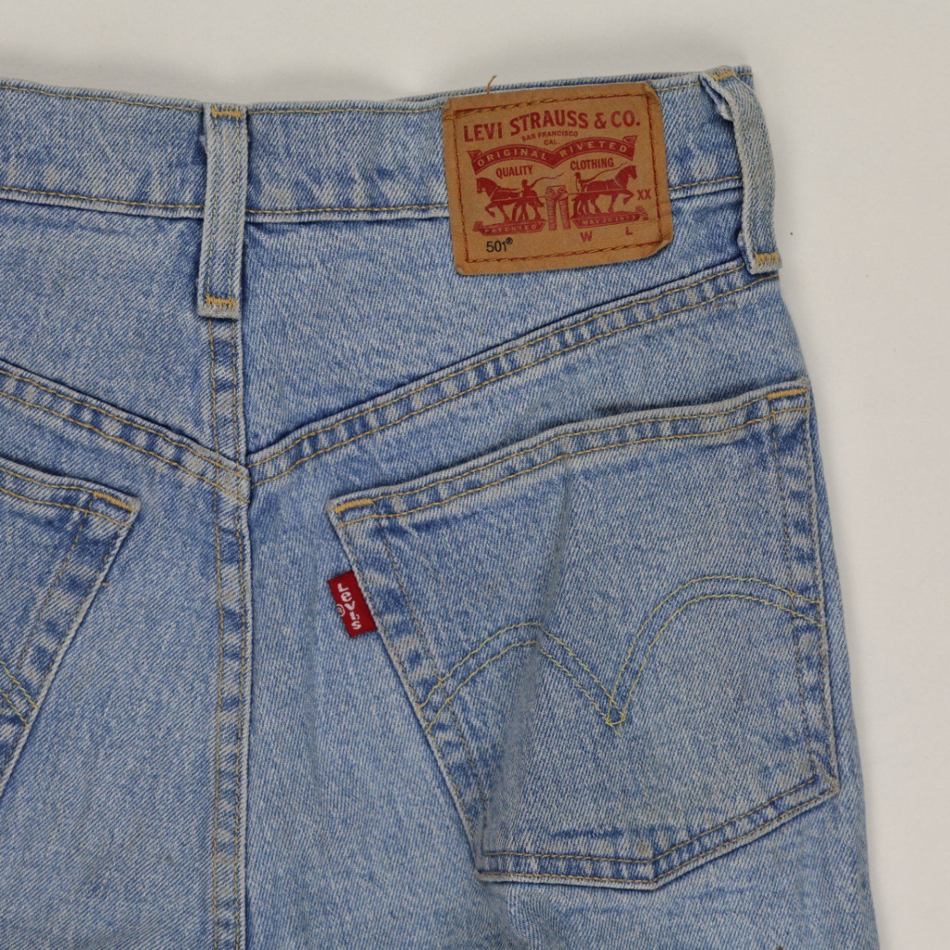 Levi's 501 Women's Vintage High Waisted Distressed Denim Shorts Light Blue W31 100% Cotton