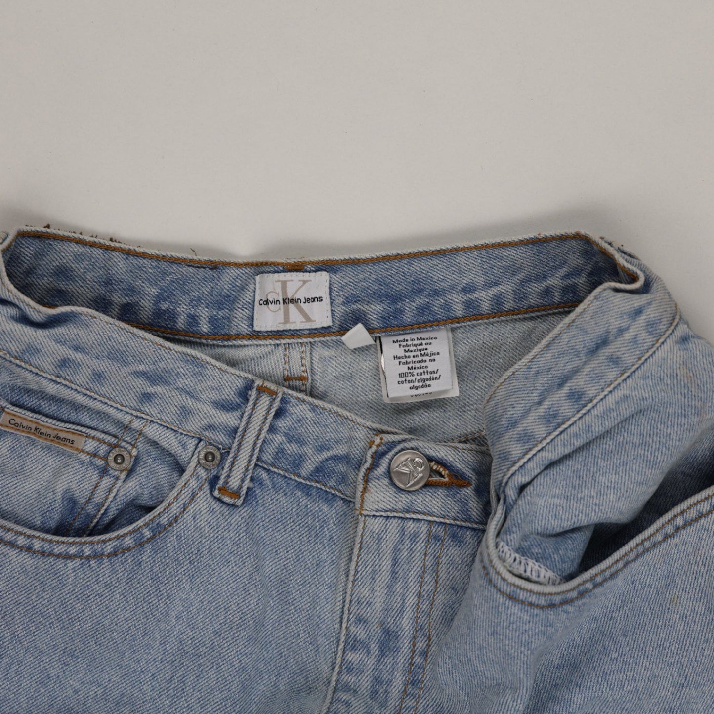 Calvin Klein Jeans Vintage High Waist Denim Shorts Light Blue 28in Waist 100 Cotton