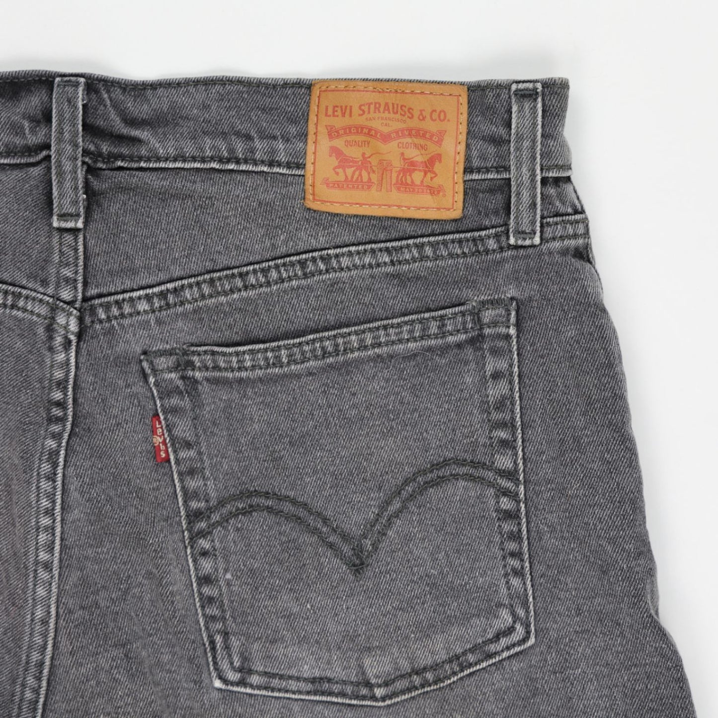 Levi's Women's Charcoal Black Cut-Off Denim Shorts W28 100% Cotton