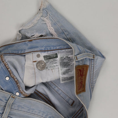 Levi's 501 Distressed Light Blue Denim Shorts W32 Vintage Cotton 7.5 cm Inseam