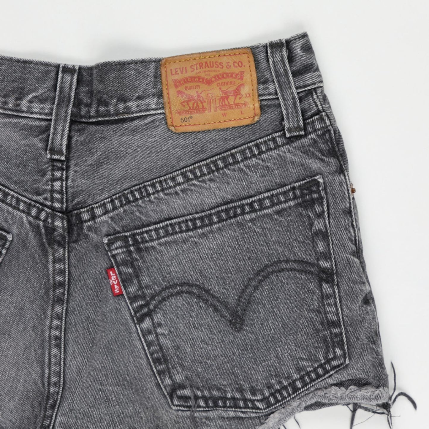 Levi's 501 High-Waisted Denim Shorts Washed Black Size L 100% Cotton 3 Inch Inseam