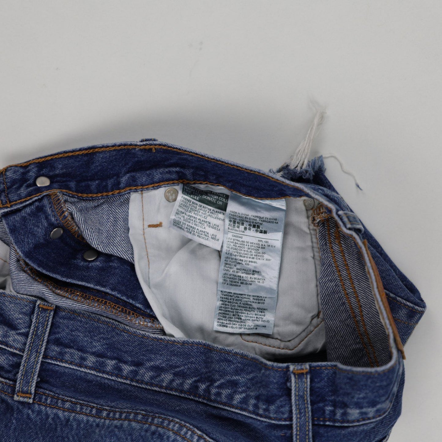 Levi's 501 High Rise Blue Distressed Denim Shorts W 31 100 Cotton Vintage