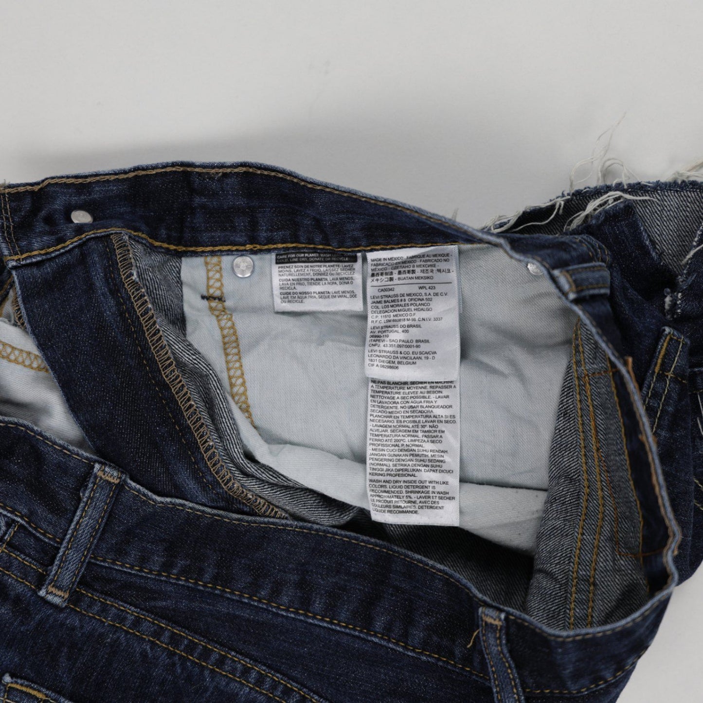 Levi's 505 Distressed Denim Shorts Blue 34W 30L 100 Percent Cotton Vintage