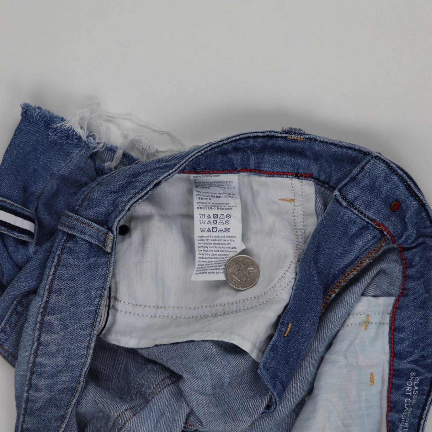 Tommy Hilfiger Women's Blue Casual Shorts 14 UK 33 in Waist 6 in Inseam Cotton