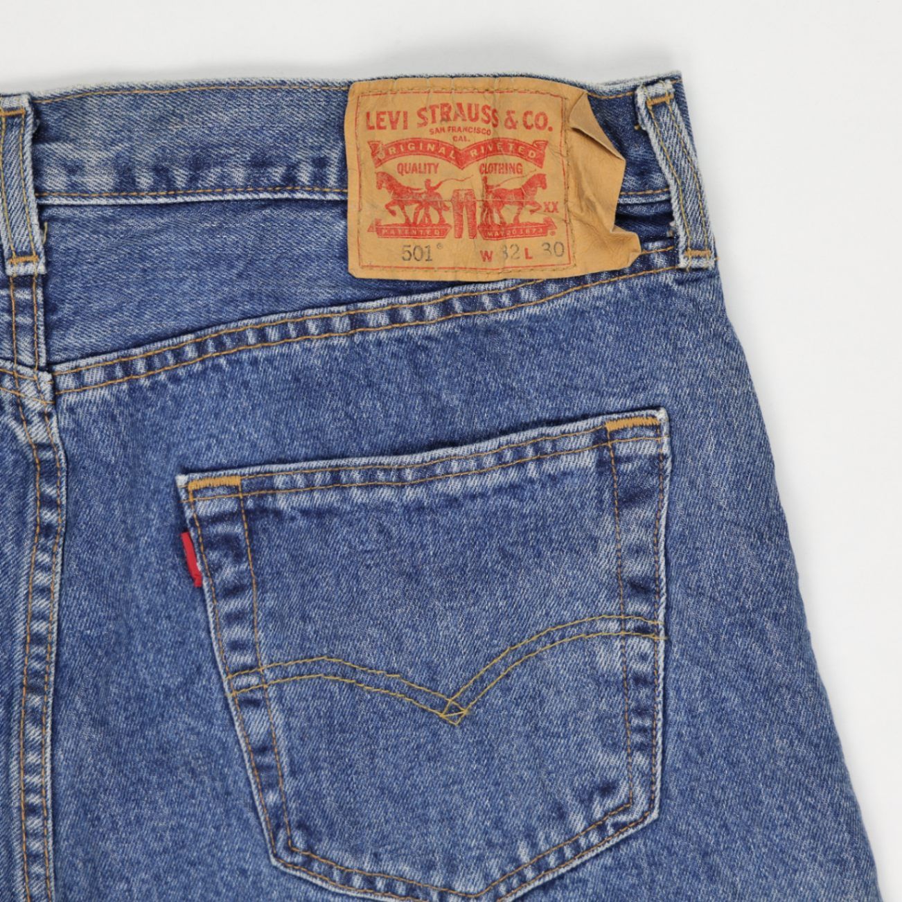 Levi's 501 Vintage Denim Blue Cut Off Shorts W32 Classic High Waist Raw Hem Womens
