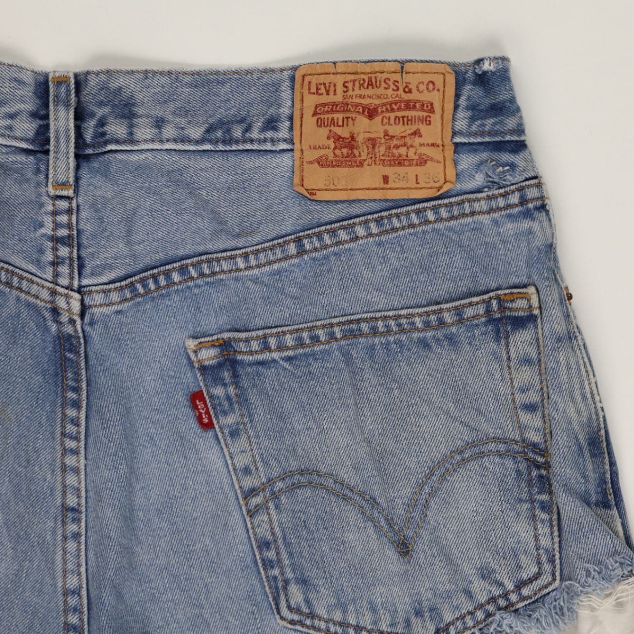 Levi's 505 Regular Fit High Waist Vintage Denim Cut Off Shorts W34 L36 Distressed Blue