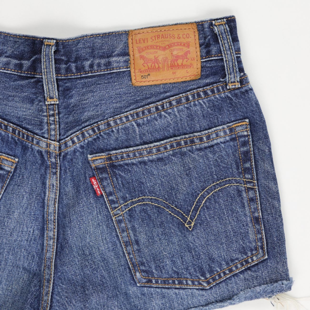 Levi's 501 High Rise Distressed Denim Shorts Womens Vintage Blue Raw Hem 28W