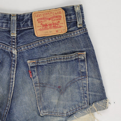 Levi's Vintage Distressed Blue Denim Cut-Off Shorts Womens W32 Raw Hem Summer Casual