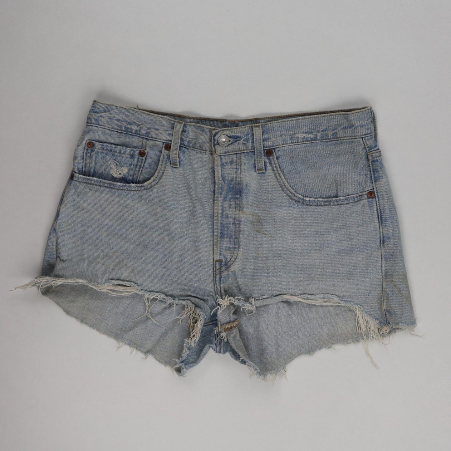Vintage Levis 501 Light Wash Denim Shorts Womens W29 - Retro Style