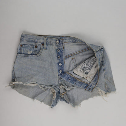 Vintage Levis 501 Light Wash Denim Shorts Womens W29 - Retro Style