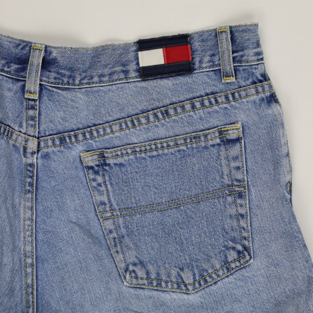 Tommy Jeans -