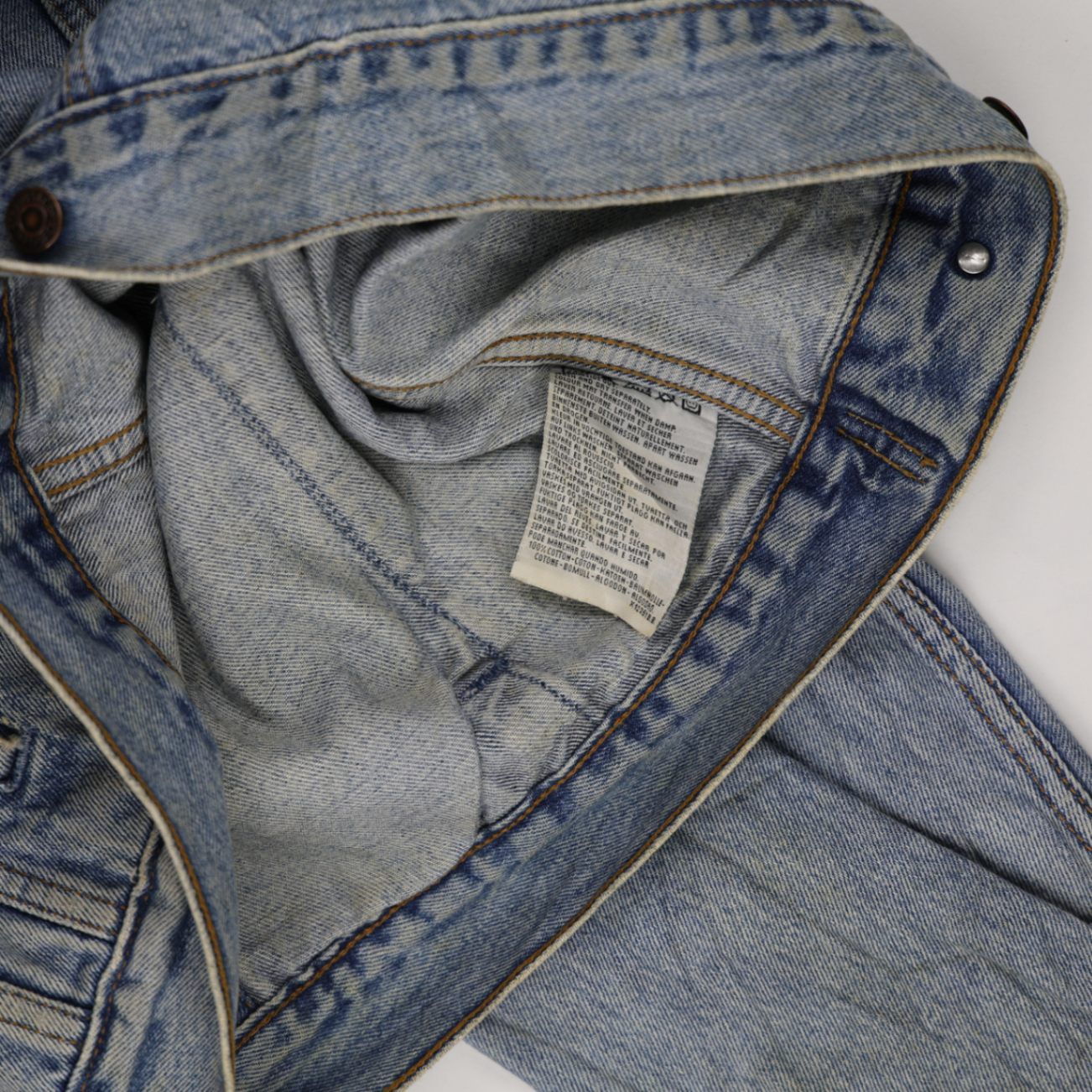 Levi's Vintage Light Blue Denim Trucker Jacket Men's Small 100% Cotton Collared