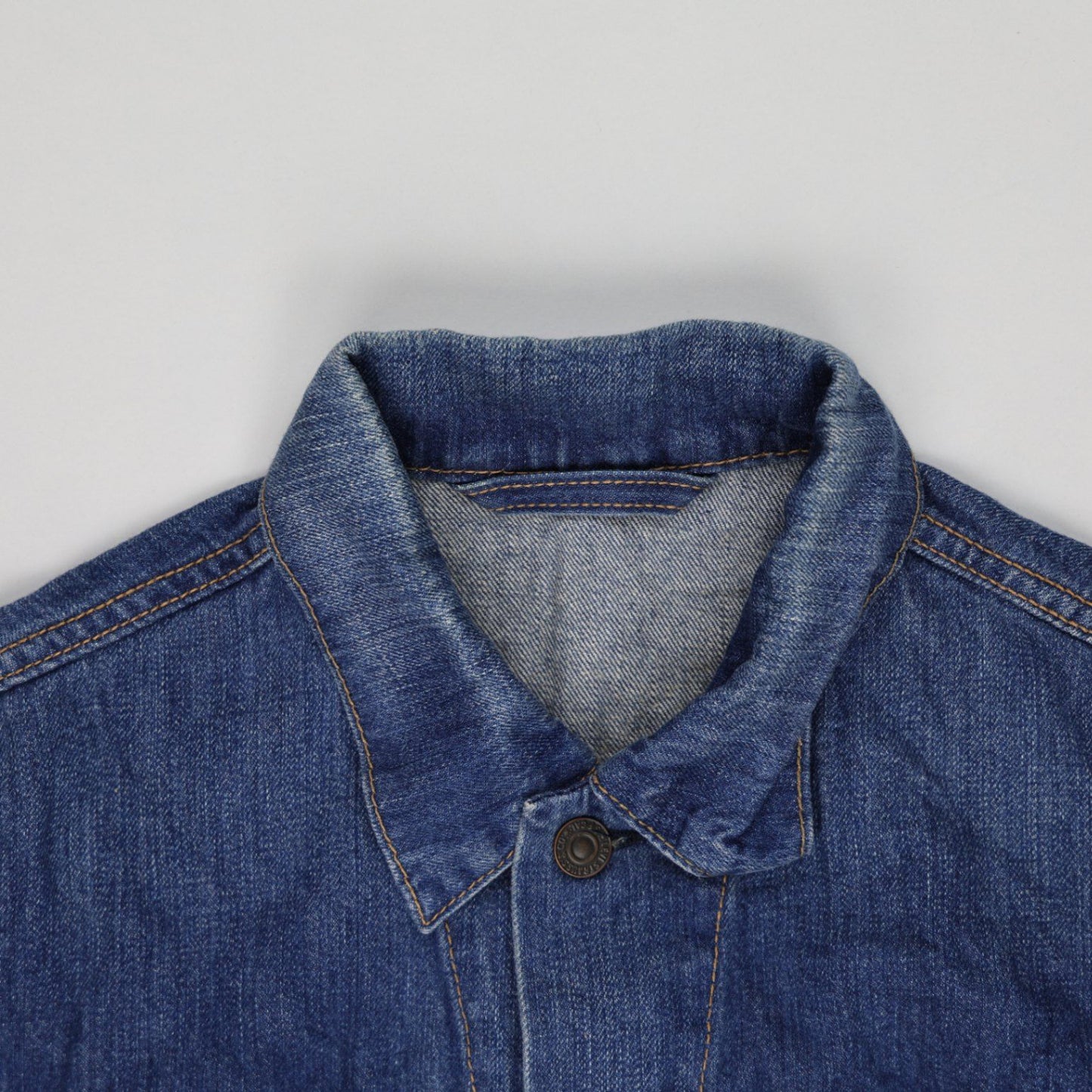 Levi's Vintage Blue Denim Jacket Medium 100% Cotton Collared