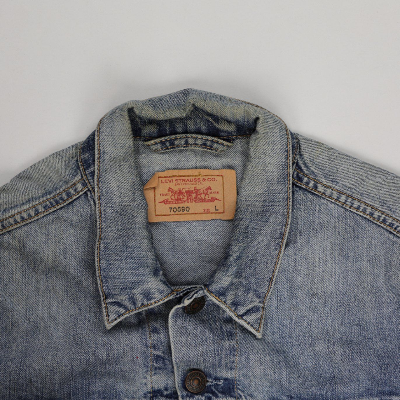 Levi's 70590 Vintage Light Blue Denim Trucker Jacket Large 100% Cotton
