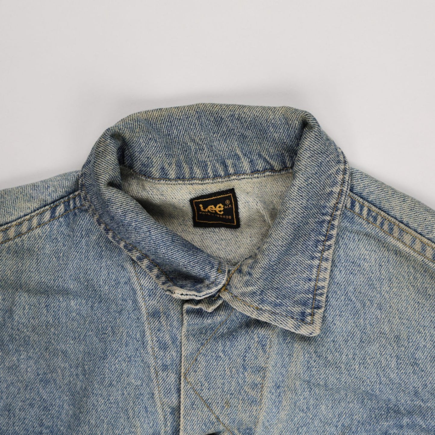 Lee Vintage Light Blue Denim Jacket Men Size Large 100 Percent Cotton Collared
