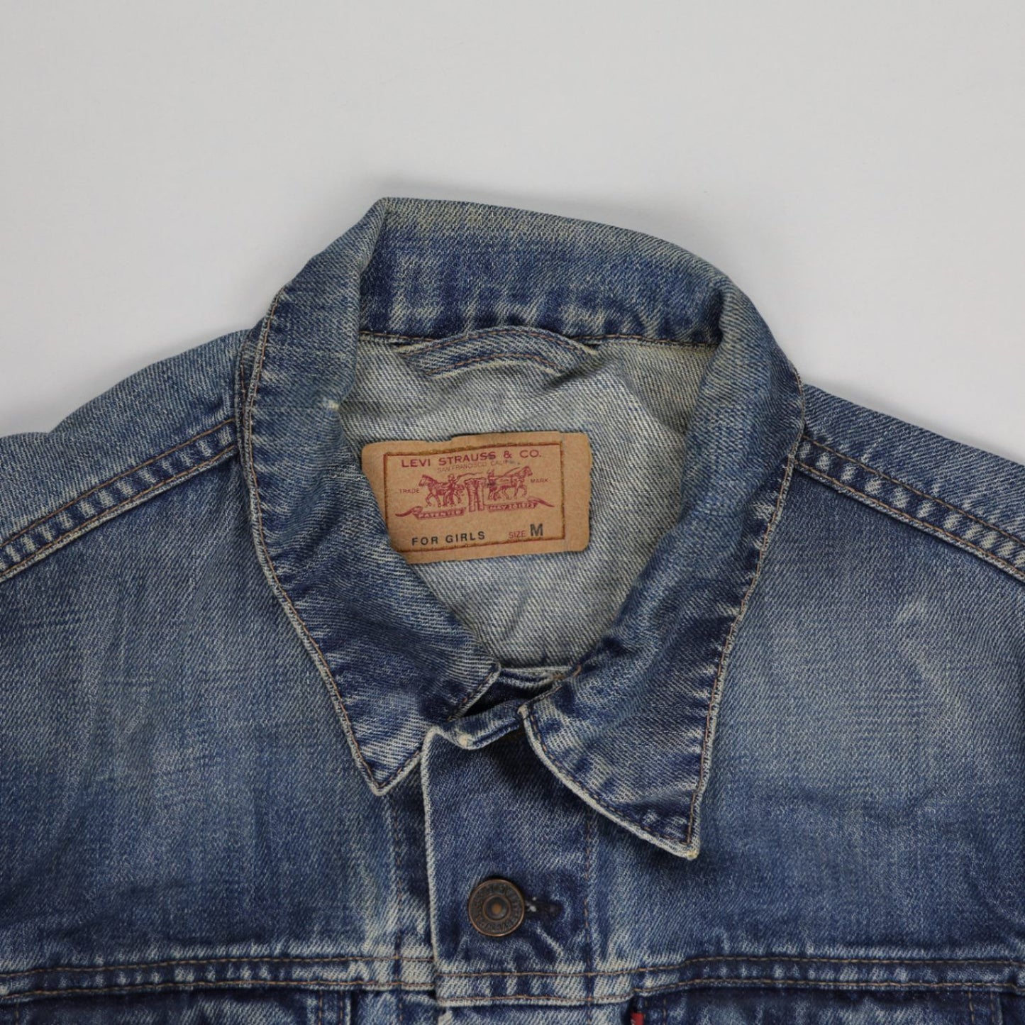 Levi's Vintage Medium Blue Denim Trucker Jacket Women's Medium Cotton