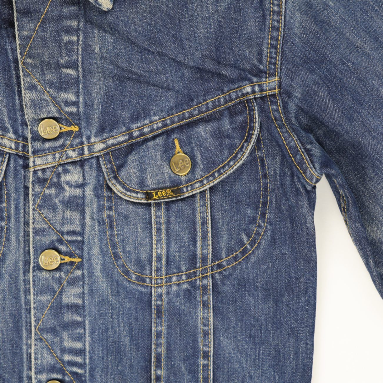 Lee Vintage Denim Jacket Blue Size M Collared Western Style 100 Percent Cotton