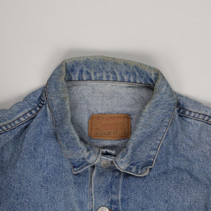 Levi's Vintage Light Blue Denim Trucker Jacket Size Large 100 Percent Cotton