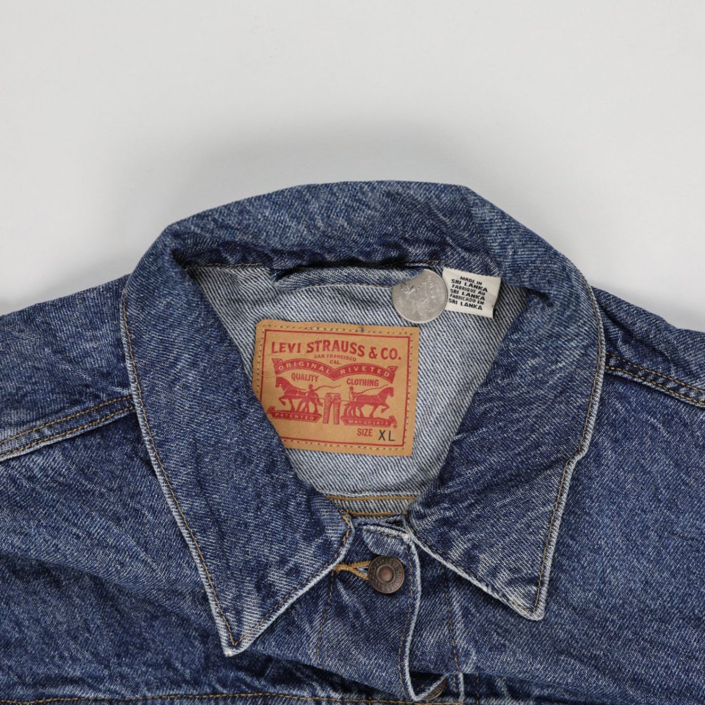 Levi's Denim Jacket Blue XL 100% Cotton Vintage Collared