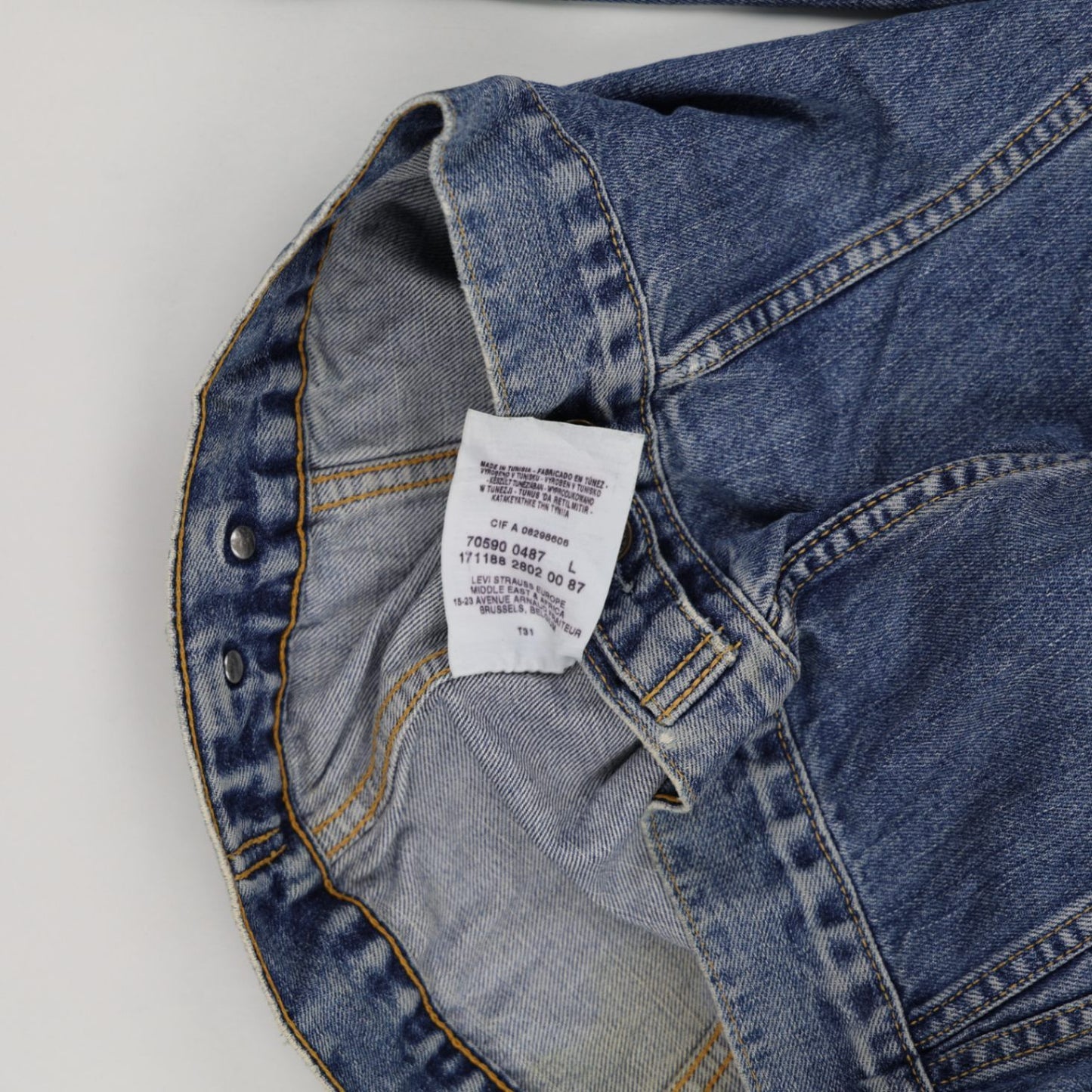 Levi's Vintage Light Blue Denim Trucker Jacket Large 100% Cotton