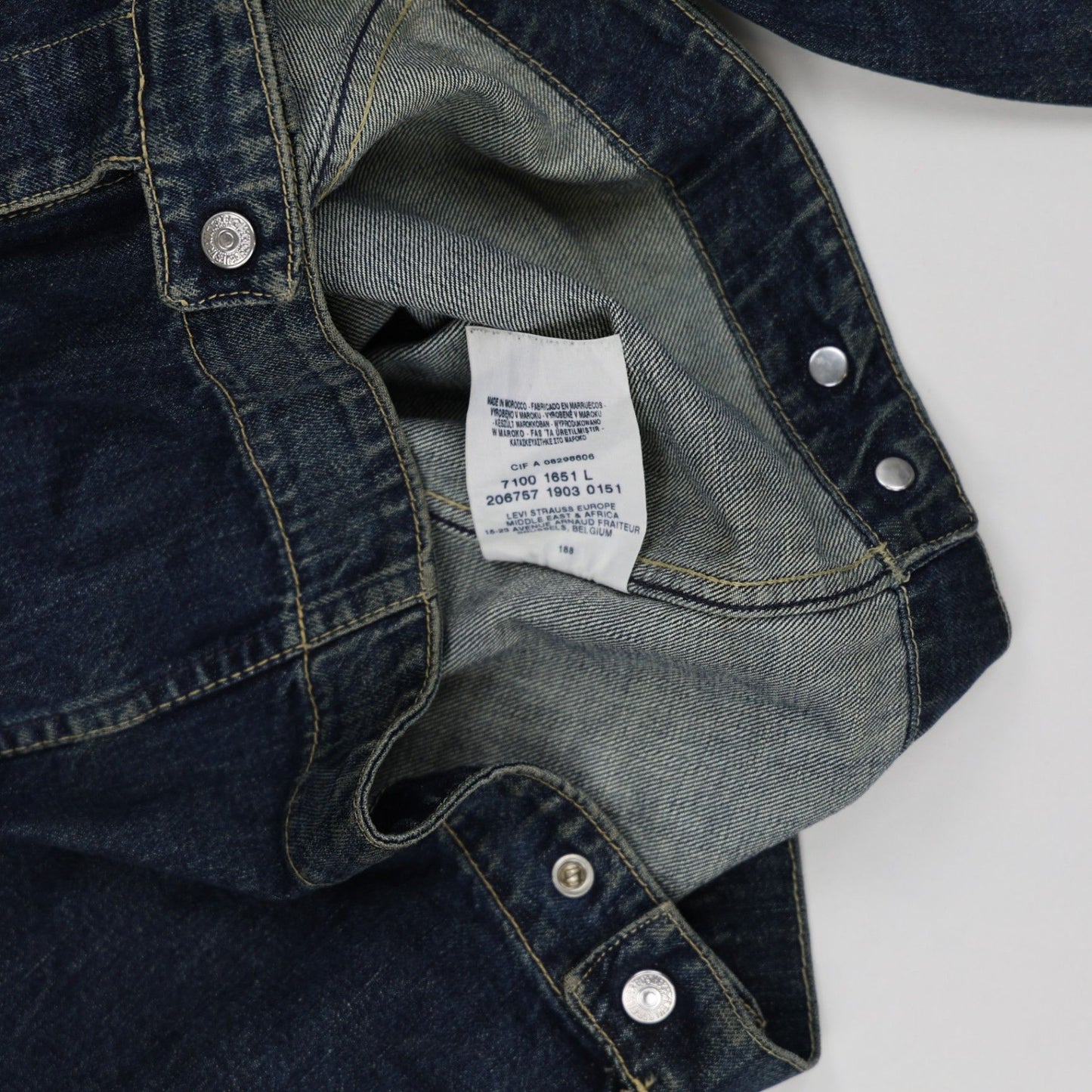 Levi's Vintage Blue Denim Jacket Large Cotton Denim Collared Men's Outerwear