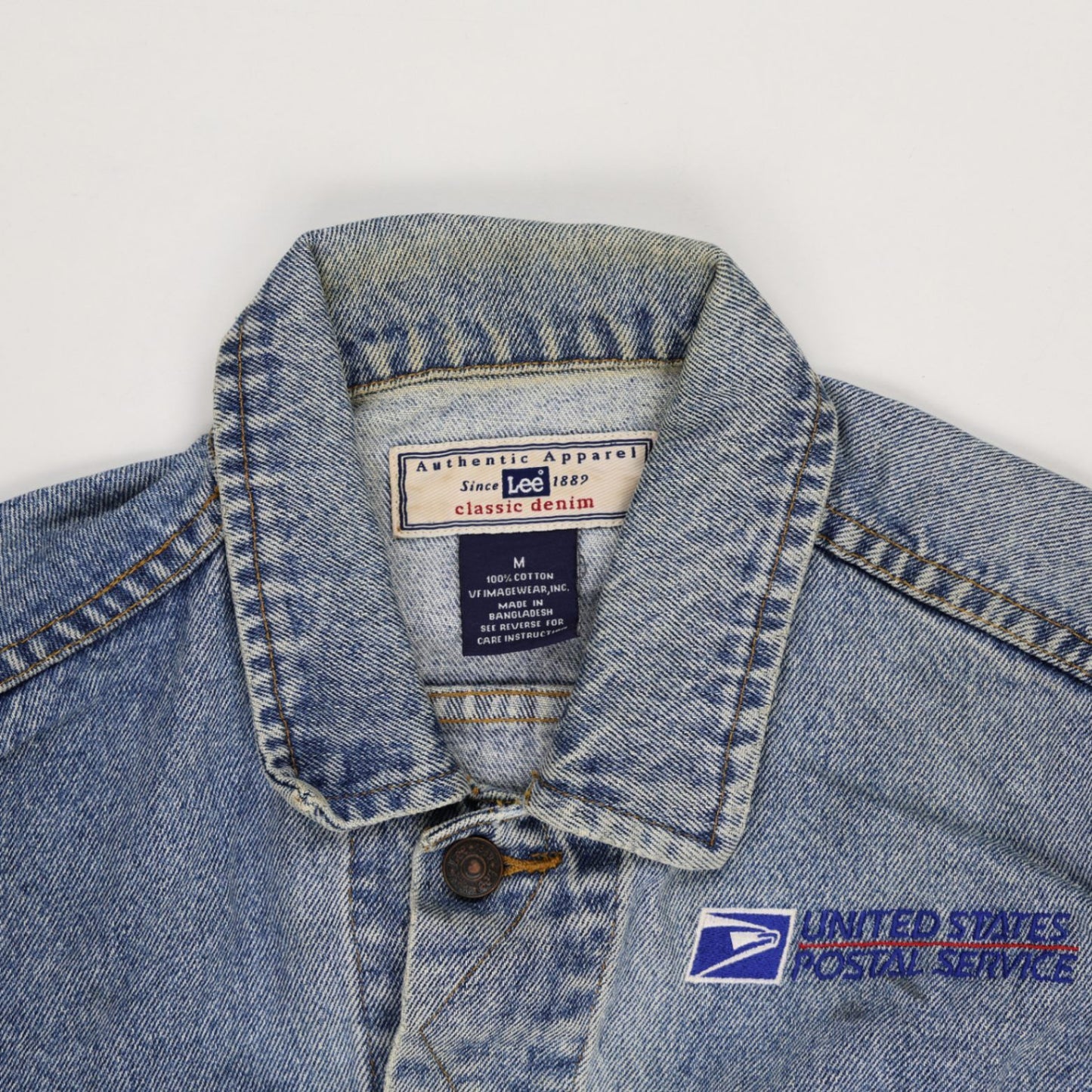 Lee Classic Denim Jacket Blue Medium 100 Percent Cotton Vintage