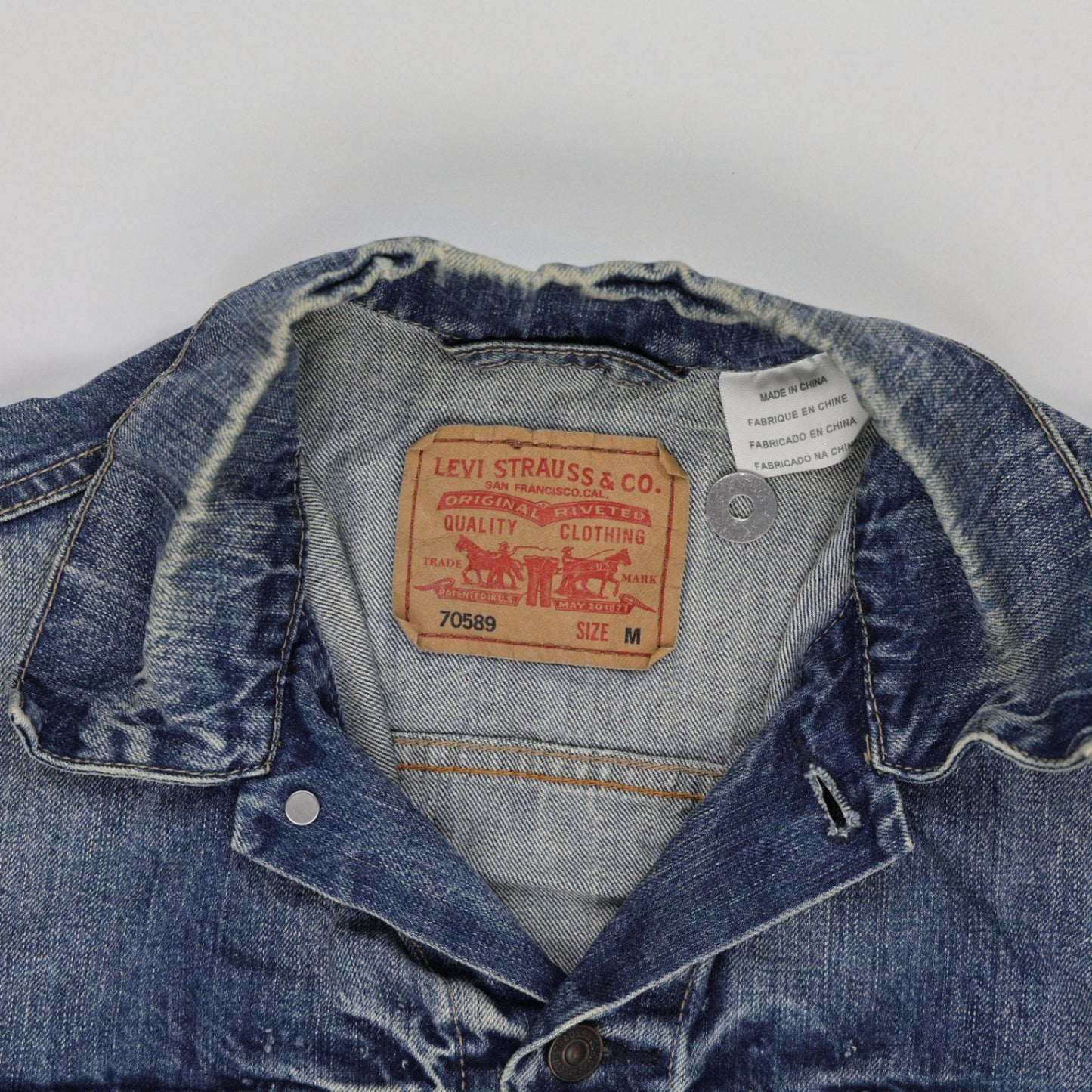 Levi's 70589 Blue Denim Trucker Jacket Men's Medium 100% Cotton Vintage