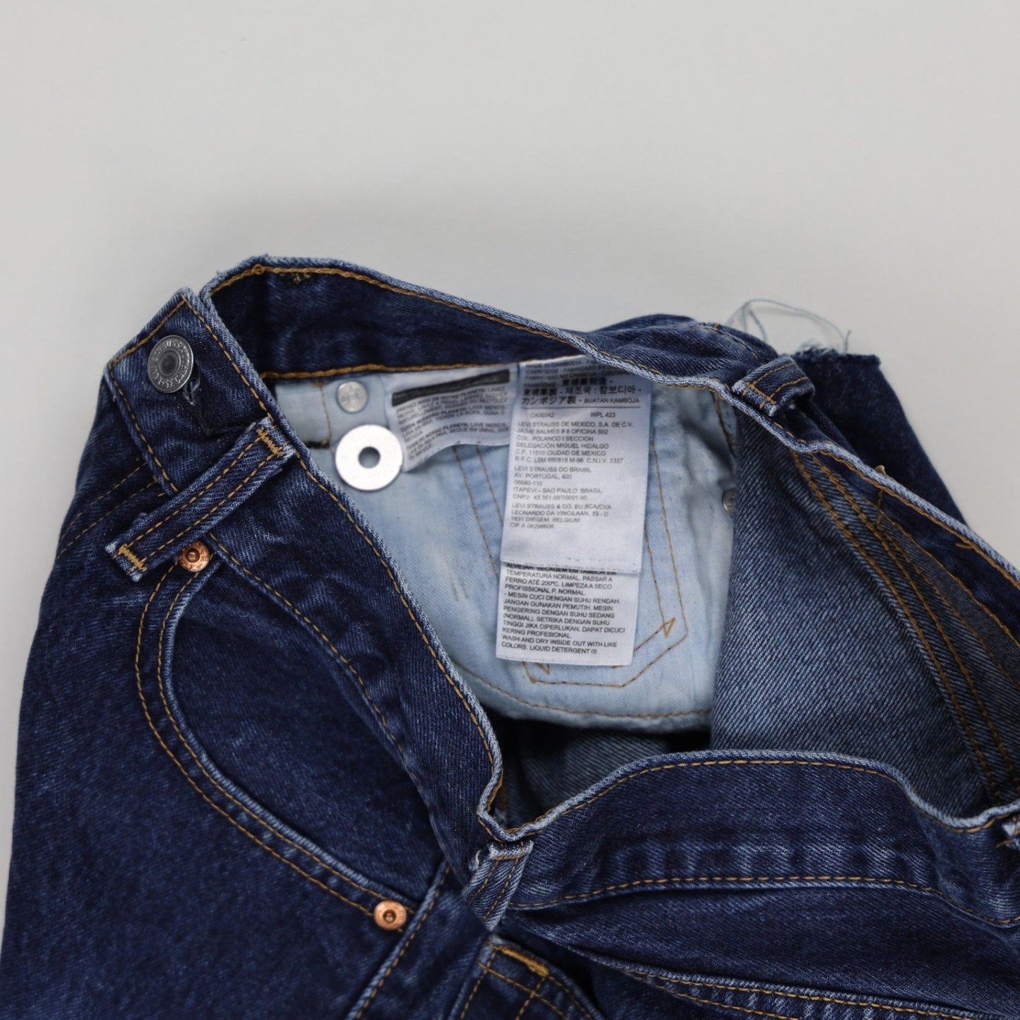 Levi's 505 Women's Vintage High Waisted Denim Shorts Blue W27 L32 Cotton