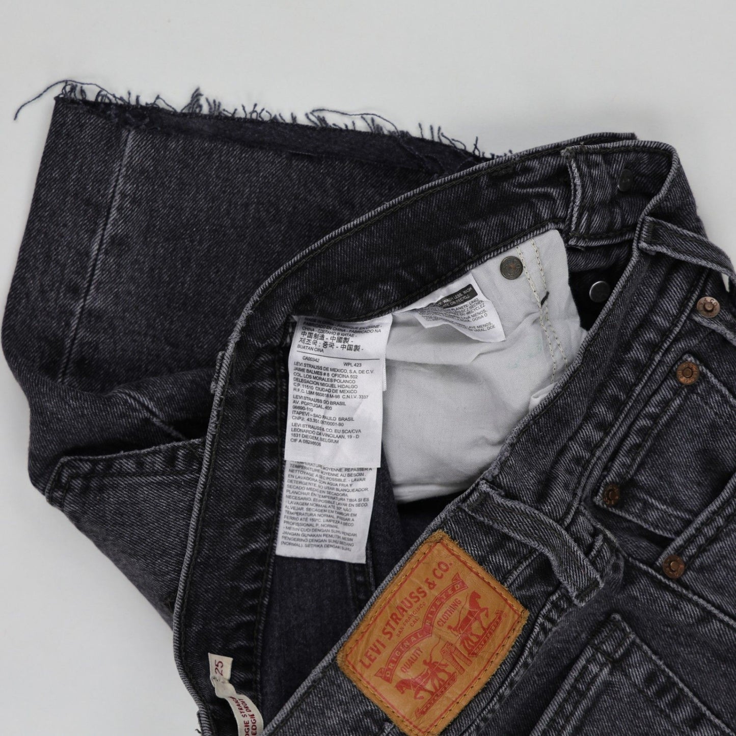 Levi's 501 Black Distressed Denim Shorts W32 Cotton Denim Vintage