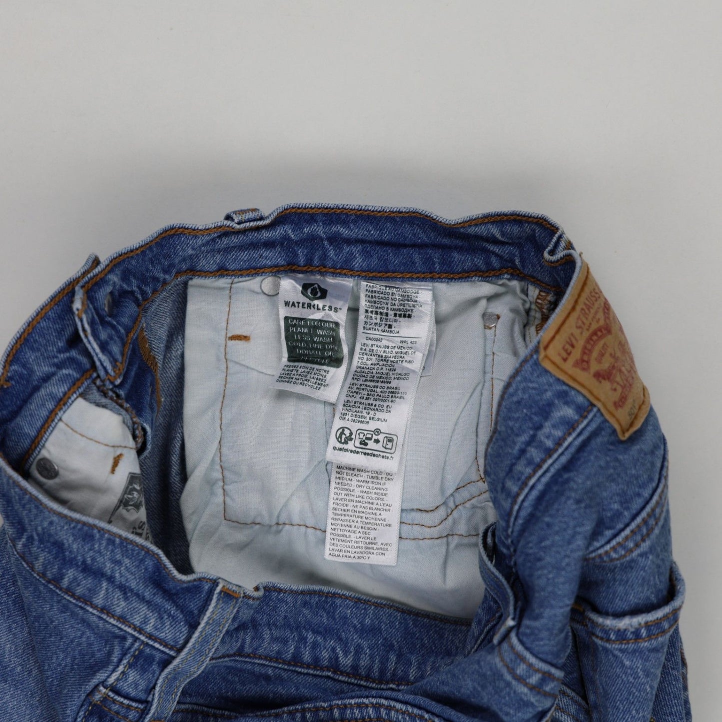 Levi's 501 Womens Mid Blue Distressed Denim Shorts W31 100 Cotton Vintage