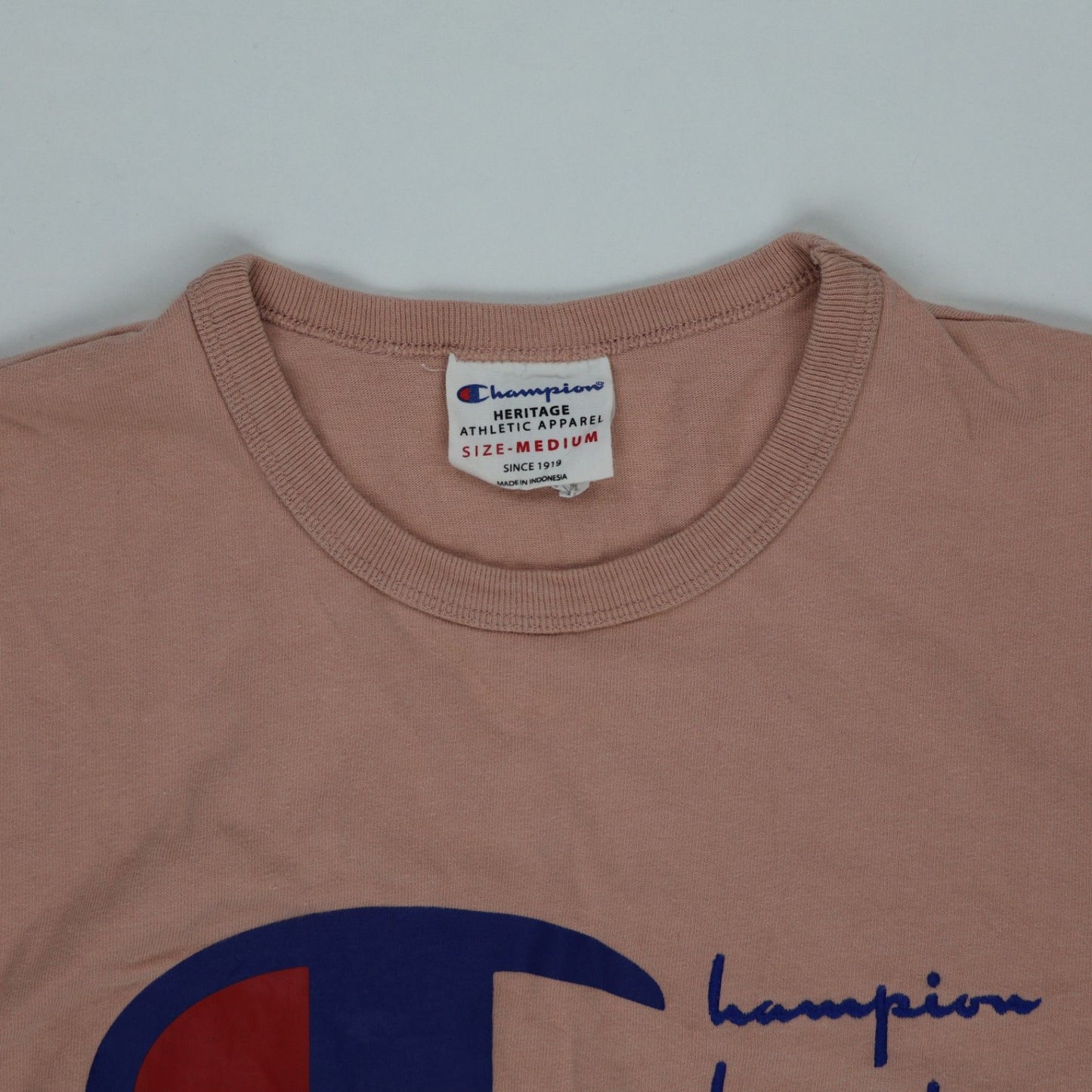 Champion Graphic Logo T-Shirt Unisex Medium Pink Cotton Crew Neck