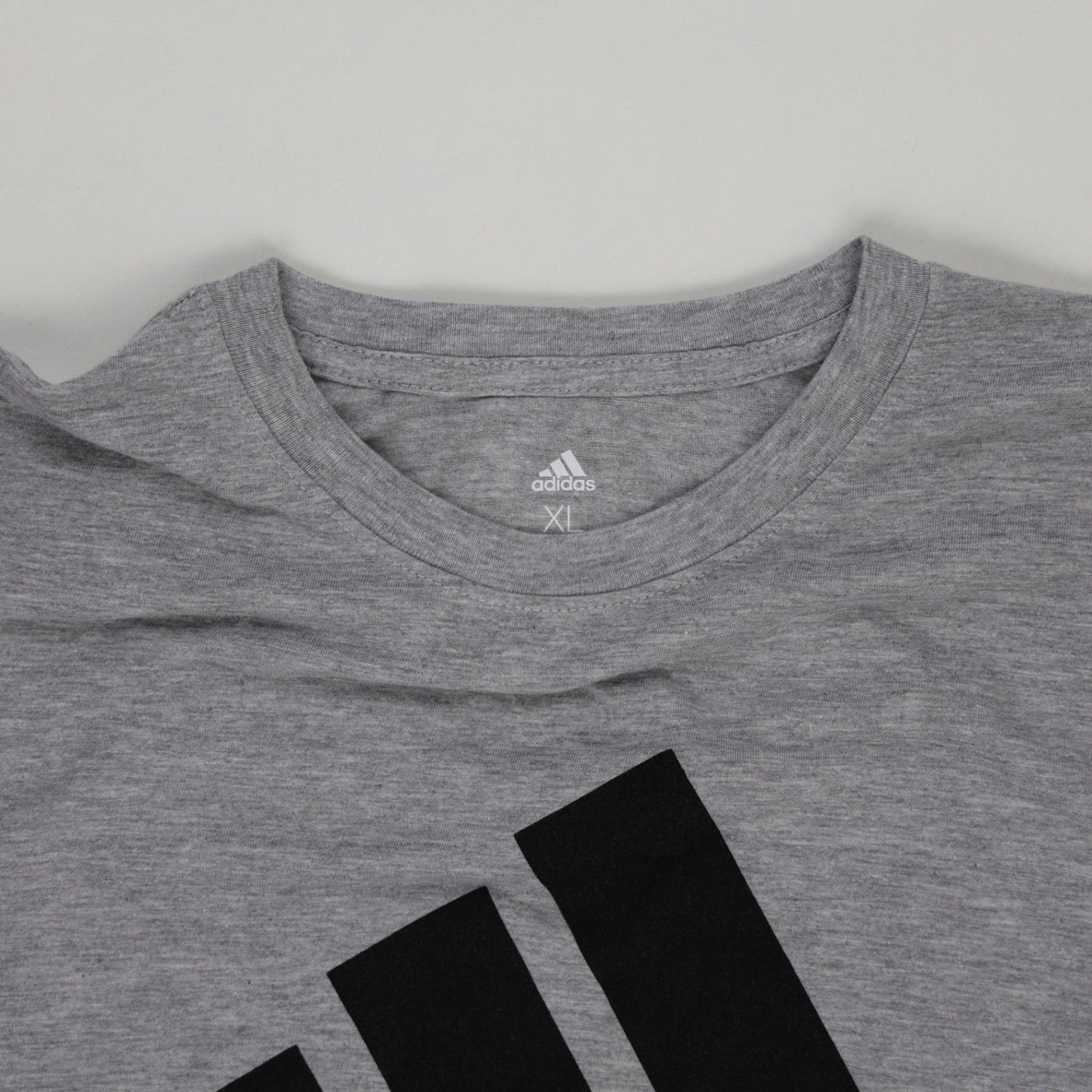 Adidas Classic Grey Logo T-shirt XL Cotton Blend Crew Neck Casual Men's Clothing