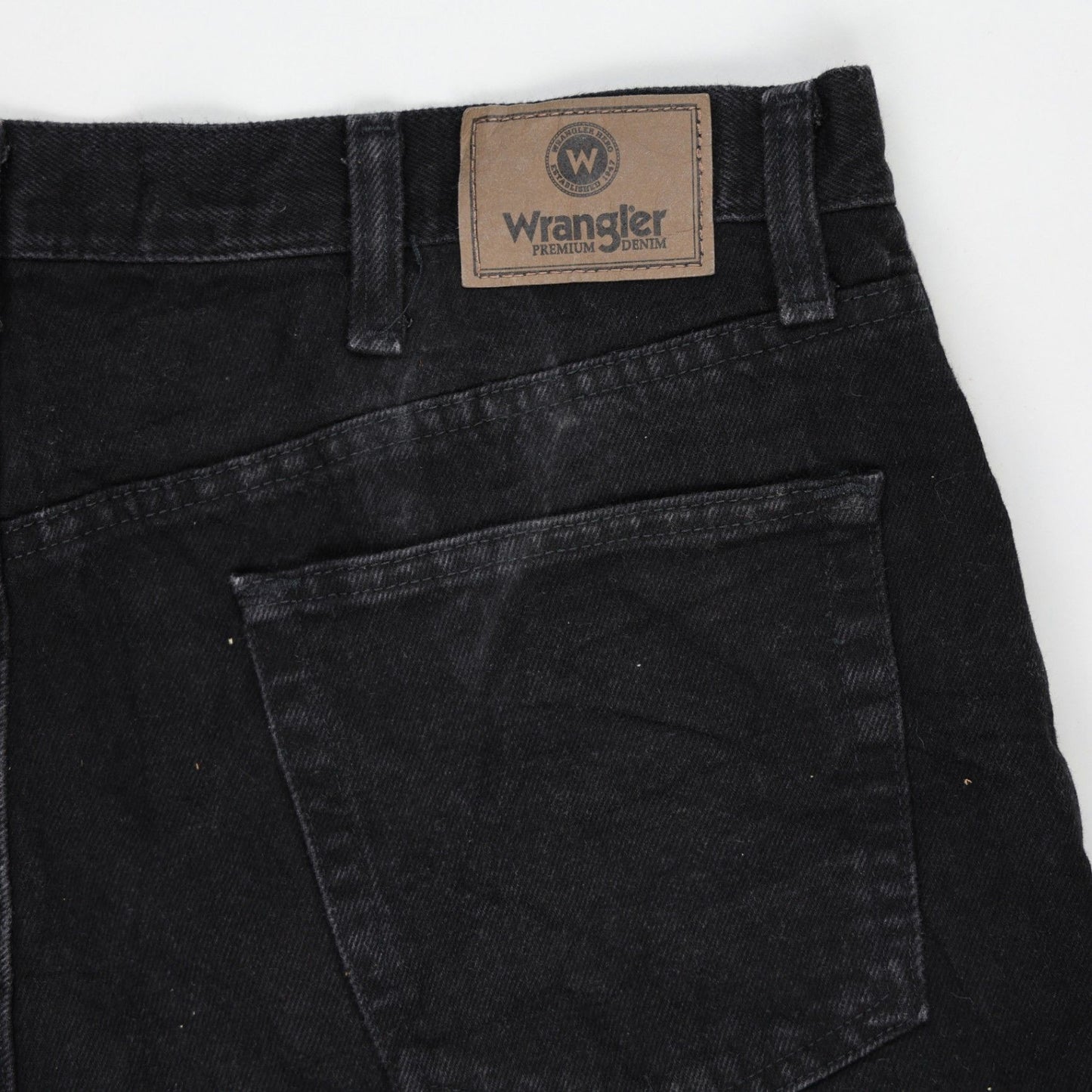 Wrangler Black Relaxed Fit Shorts 38 in 100 Percent Cotton