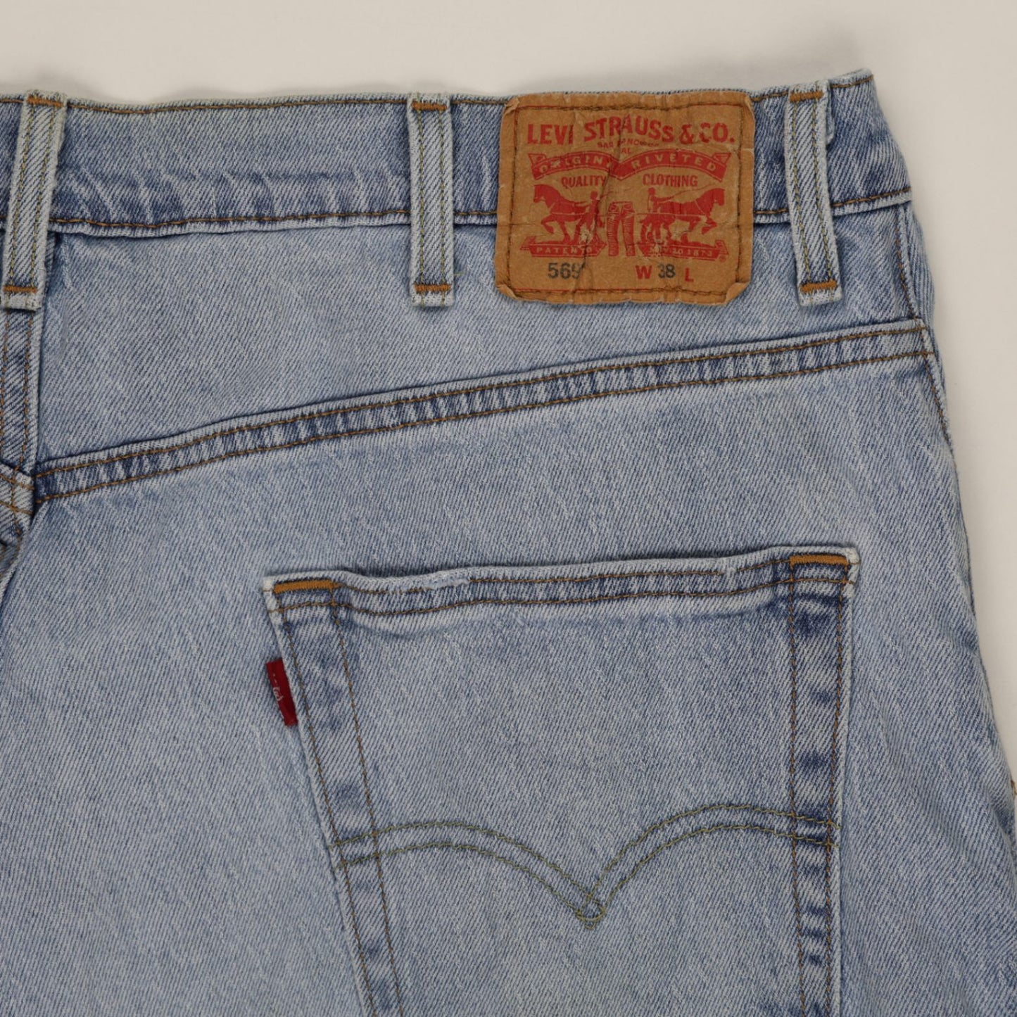 Levi's 569 Loose Fit Light Blue Denim Shorts W38 100 Percent Cotton